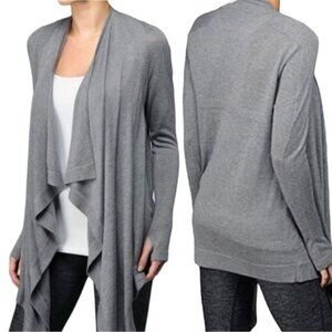 Lululemon Express Yourself Wrap Size 4 Gray Cashmere